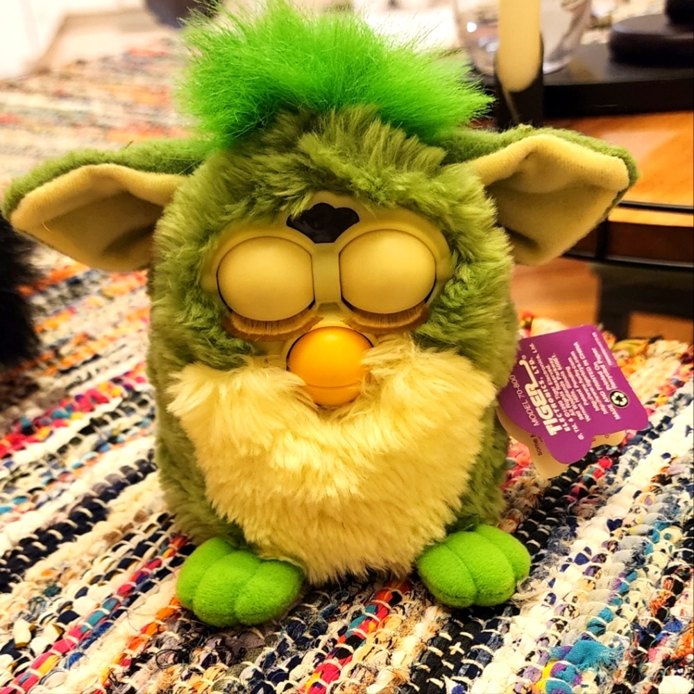 Rare Green 1999 Furby